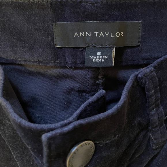 Ann Taylor Black Black Velvet Skinny Pants Size 6 - Picture 4 of 6